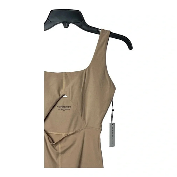 1565. WEWOREWHAT SLEEVELESS CUTOUT BODYSUIT WITH SHORT KEYHOLE IN FRONT BEIGE - Picture 3 of 10